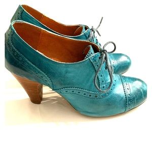 Office heeled oxfords